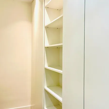 And Spacious Apartment-historic Center Apartment